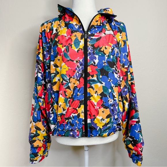 Beach Riot - Erica Jacket In Buttercup Floral - Picture 9 of 15